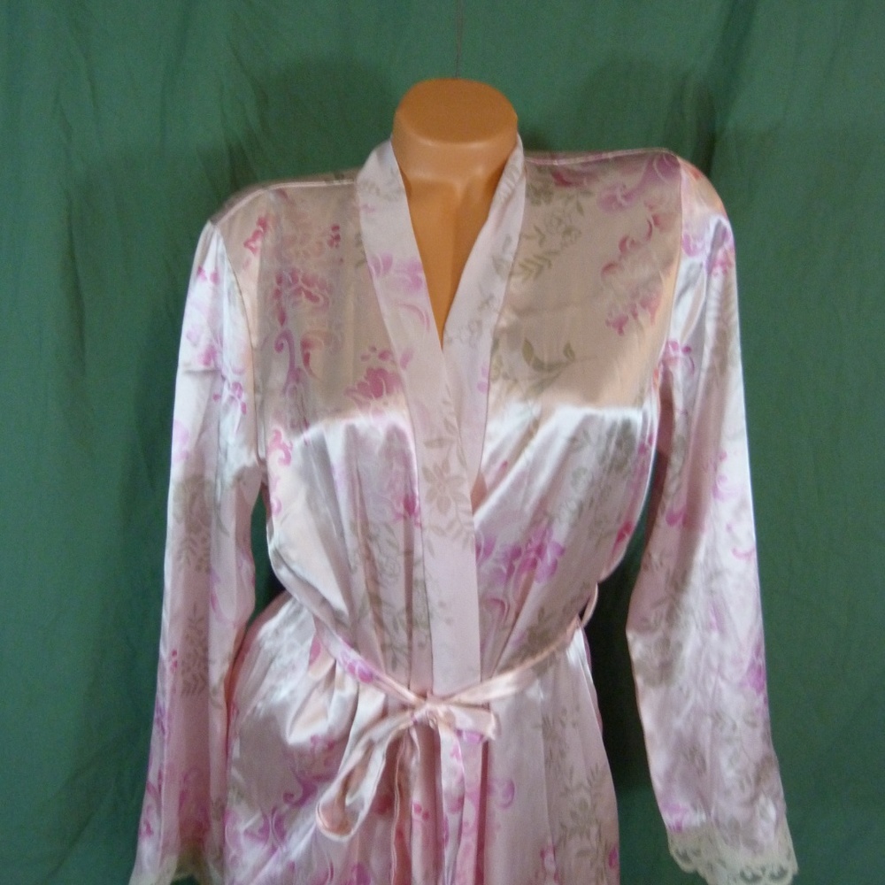 Apt 9 Medium Satin Pink Floral Robe Kimono Spa Wra - Picture 3 of 8